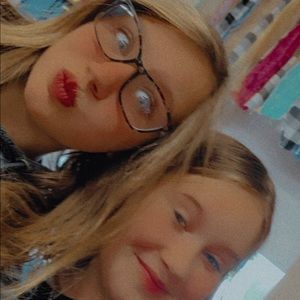 Meet your Posher, Meredith